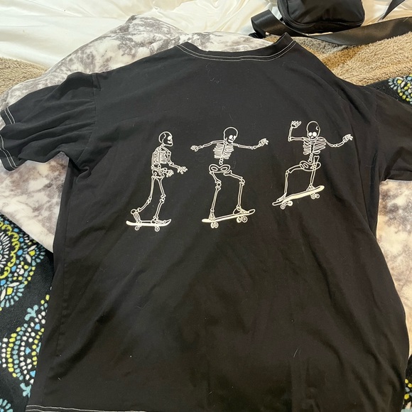 Tops - Skateboarding Skeleton Black and White T-Shirt